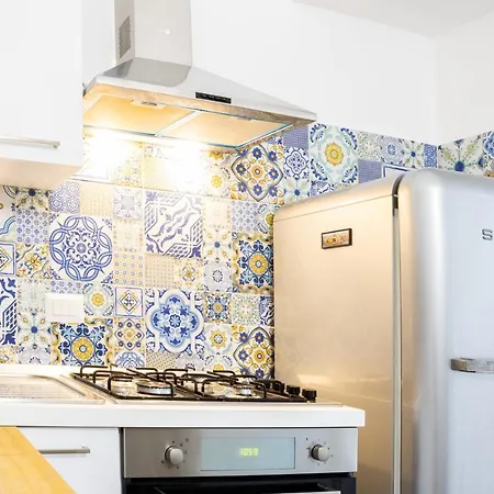 דירה La Casa Del Duca נאפולי