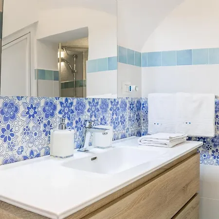 La Casa Del Duca * נאפולי